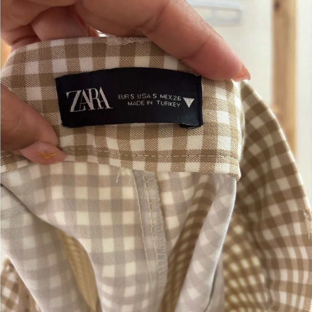Zara Shorts - Picture 3 of 4